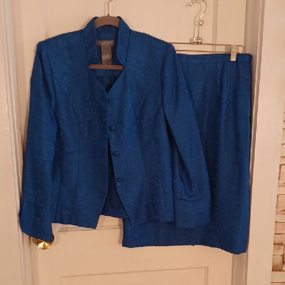 Koret Blue Suit Set Classic Blazer and Skirt Size 8